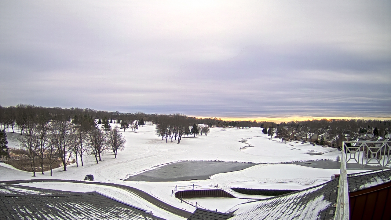 Thumbnail for current weather camera view from The Royal Fox Country Club in St. Charles, Illinois
