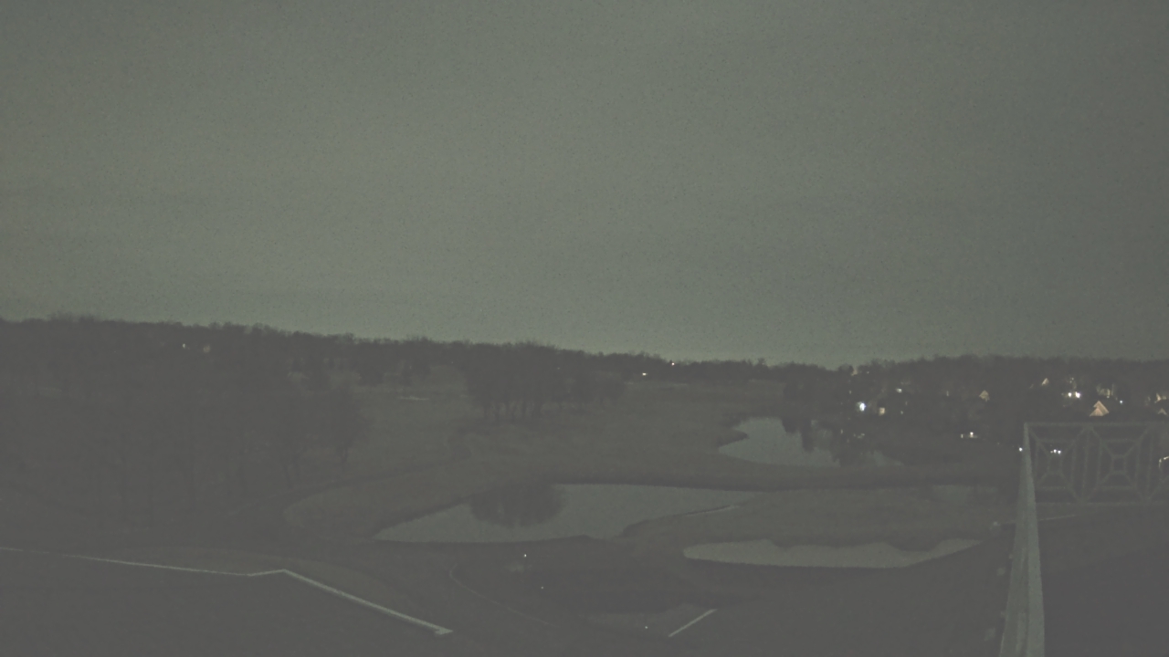 Thumbnail for current weather camera view from The Royal Fox Country Club in St. Charles, Illinois