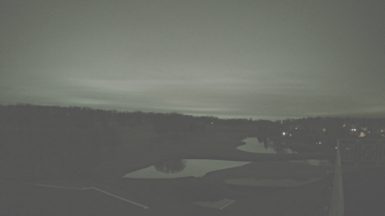 Thumbnail for current weather camera view from The Royal Fox Country Club in St. Charles, Illinois