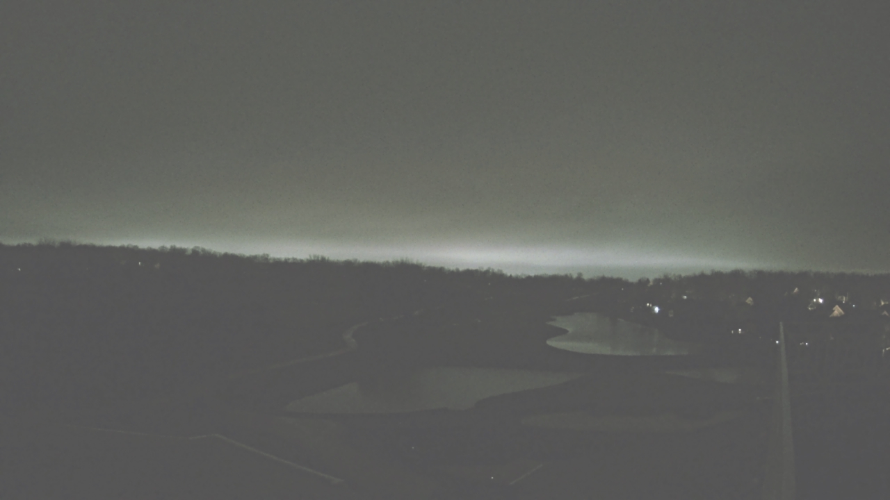 Thumbnail for current weather camera view from The Royal Fox Country Club in St. Charles, Illinois