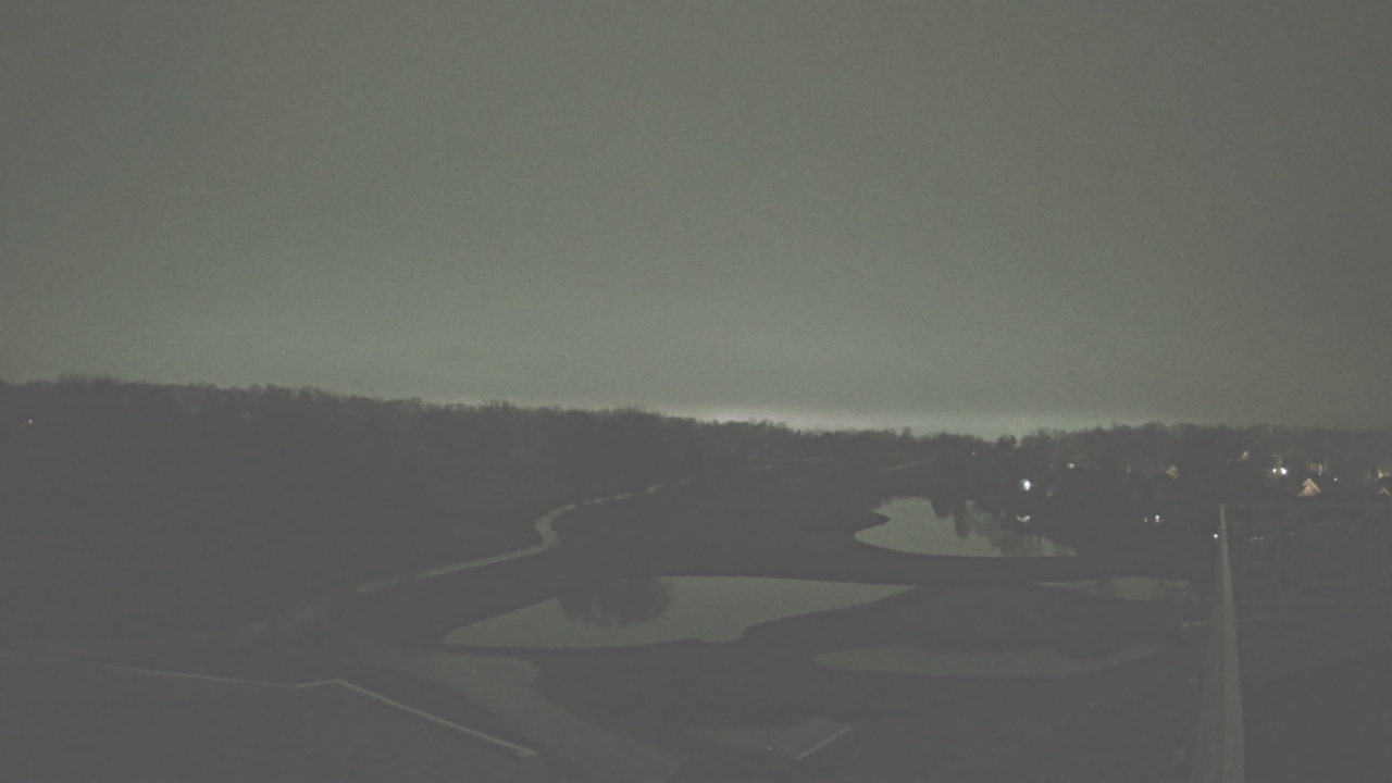 Thumbnail for current weather camera view from The Royal Fox Country Club in St. Charles, Illinois
