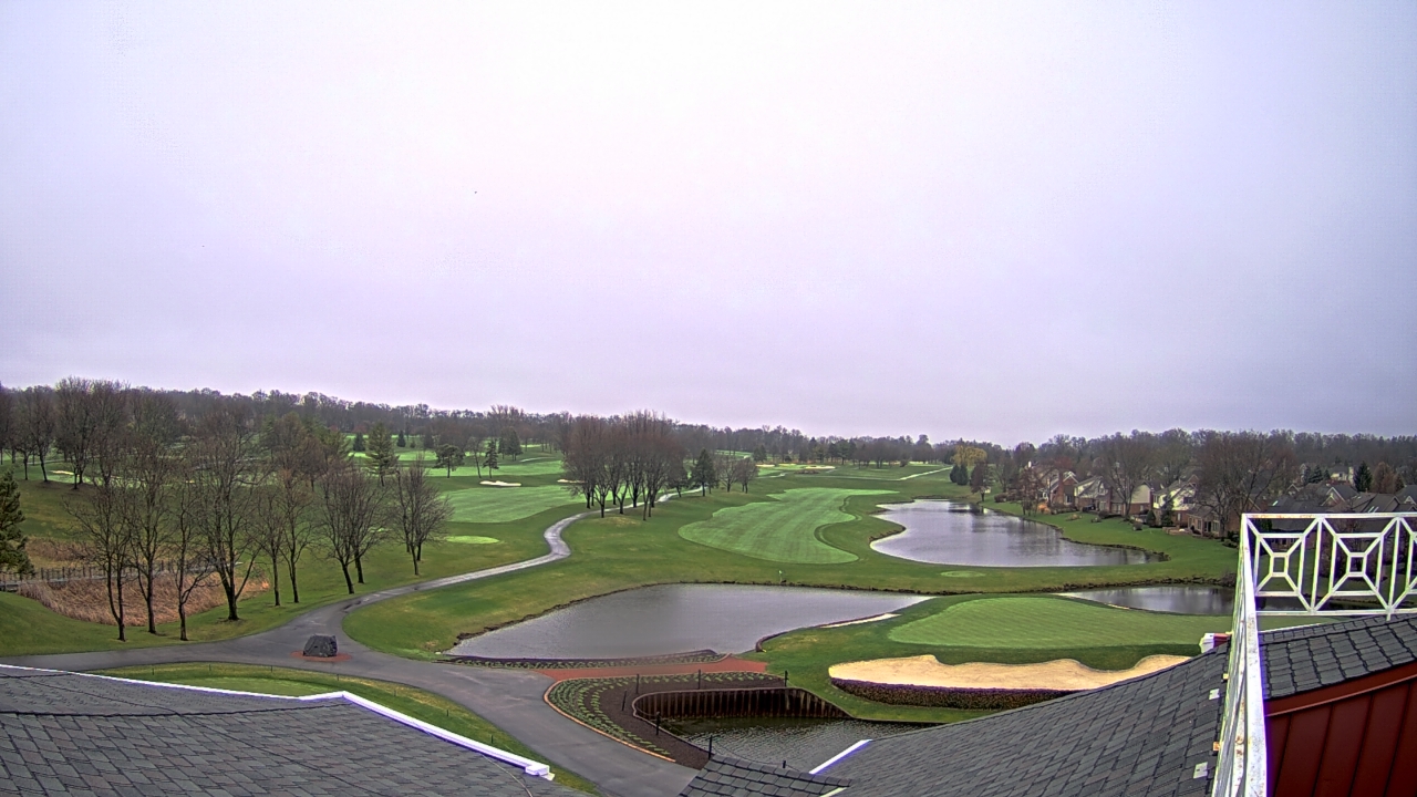 Thumbnail for current weather camera view from The Royal Fox Country Club in St. Charles, Illinois