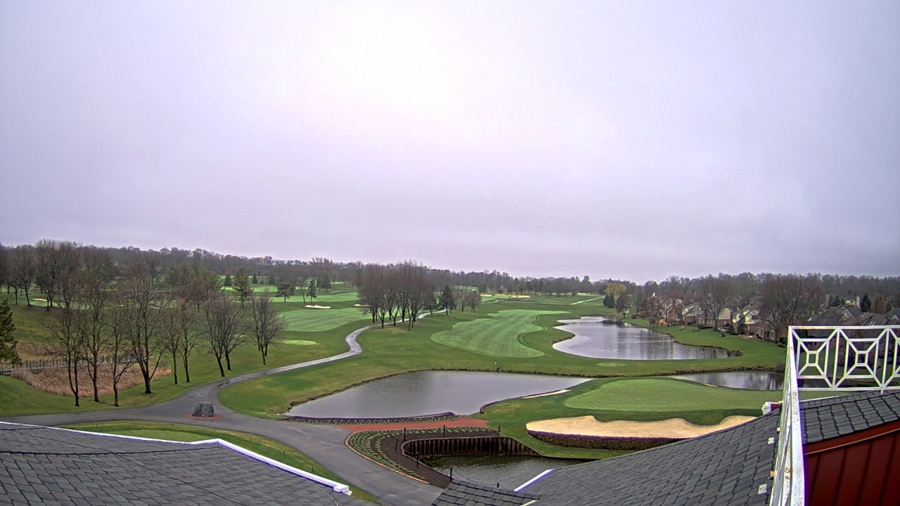 Thumbnail for current weather camera view from The Royal Fox Country Club in St. Charles, Illinois
