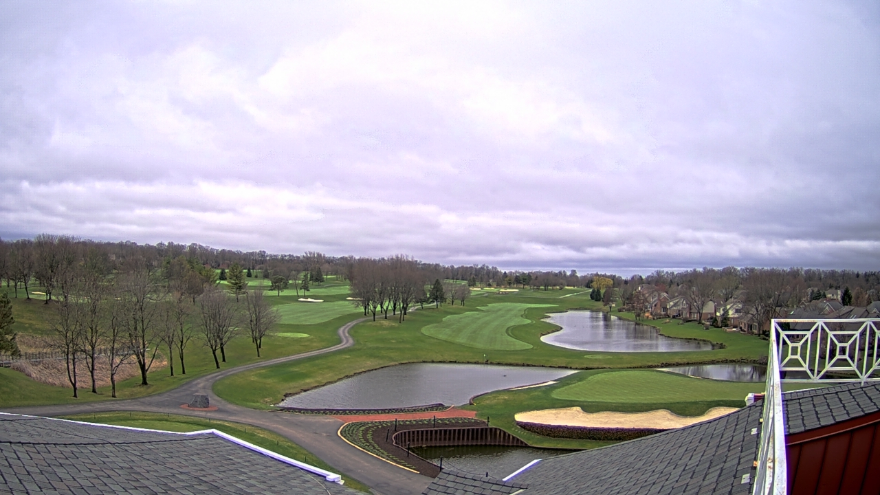 Thumbnail for current weather camera view from The Royal Fox Country Club in St. Charles, Illinois