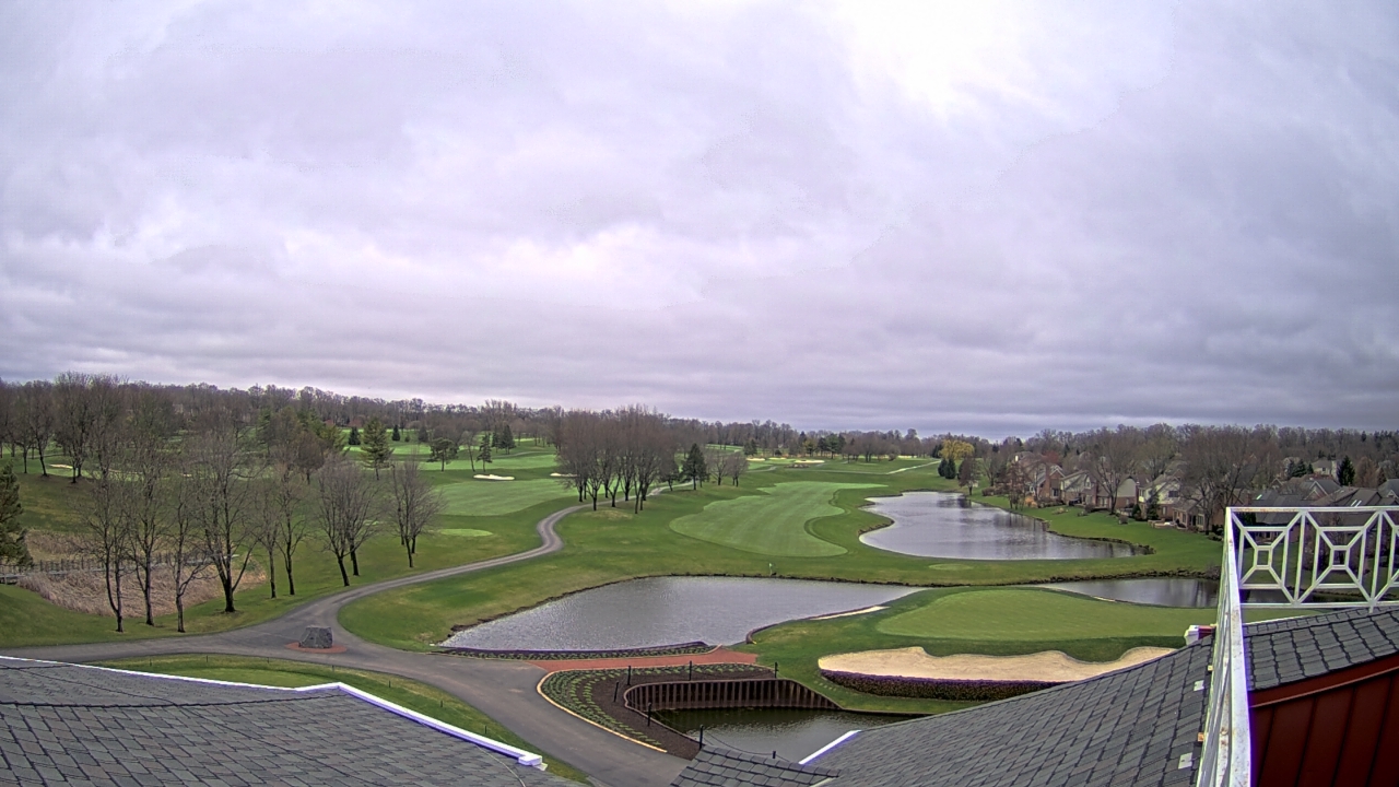 Thumbnail for current weather camera view from The Royal Fox Country Club in St. Charles, Illinois