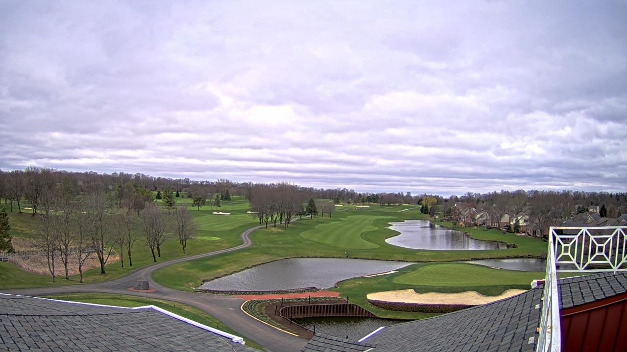 Thumbnail for current weather camera view from The Royal Fox Country Club in St. Charles, Illinois