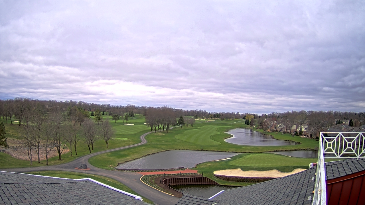 Thumbnail for current weather camera view from The Royal Fox Country Club in St. Charles, Illinois