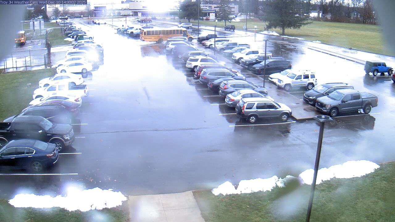 Thumbnail for current weather camera view from Troy JHS in Troy, Ohio