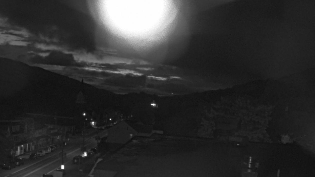 Thumbnail for current weather camera view from Line Mountain ES Trevorton in Trevorton, Pennsylvania