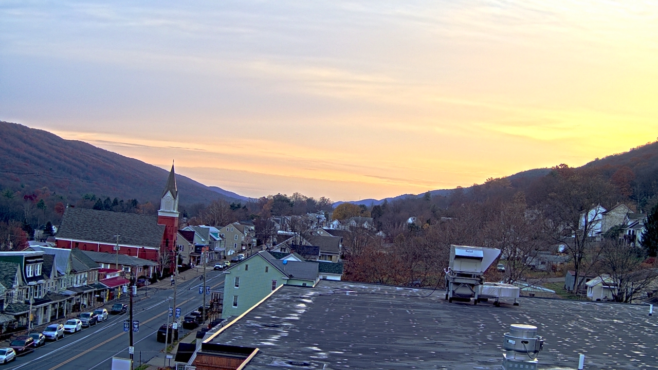 Thumbnail for current weather camera view from Line Mountain ES Trevorton in Trevorton, Pennsylvania