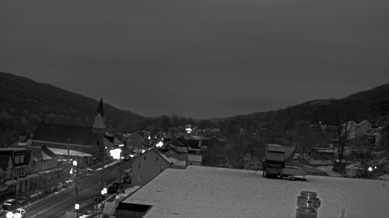 Thumbnail for current weather camera view from Line Mountain ES Trevorton in Trevorton, Pennsylvania