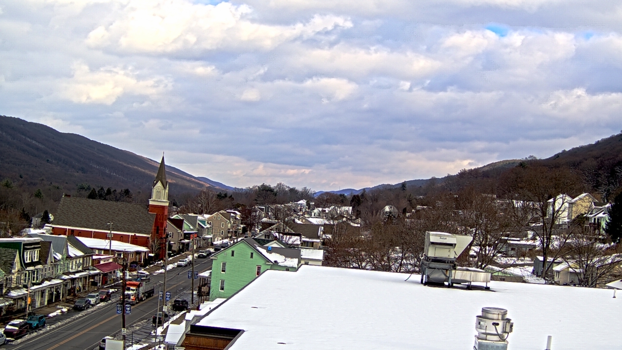 Thumbnail for current weather camera view from Line Mountain ES Trevorton in Trevorton, Pennsylvania