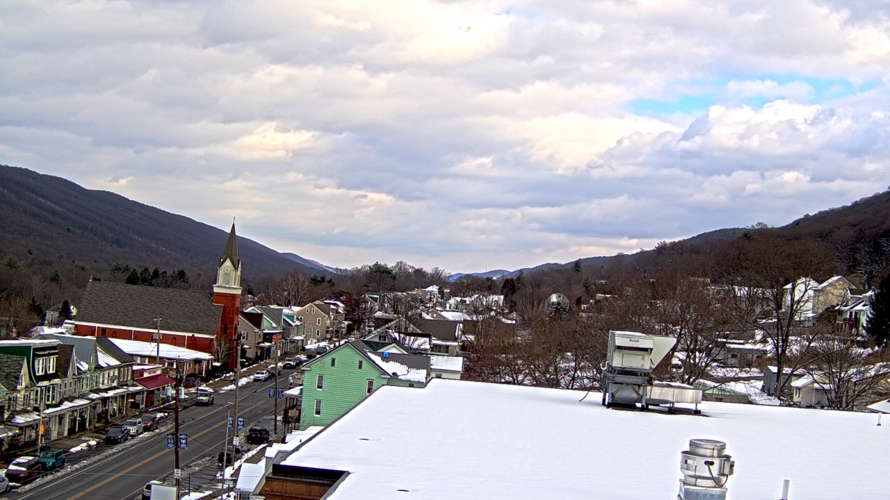 Thumbnail for current weather camera view from Line Mountain ES Trevorton in Trevorton, Pennsylvania