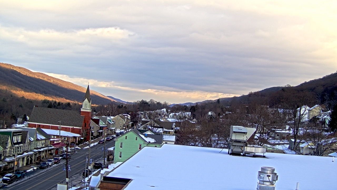 Thumbnail for current weather camera view from Line Mountain ES Trevorton in Trevorton, Pennsylvania