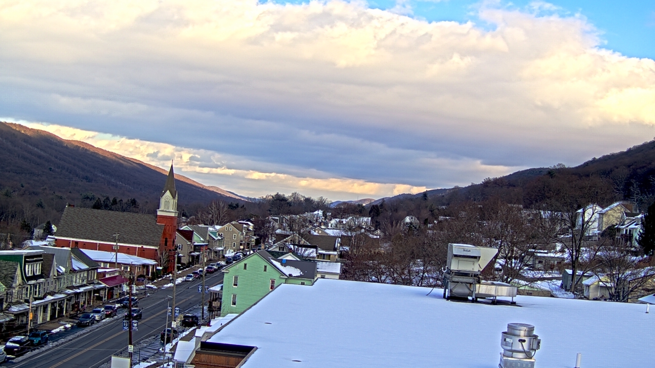 Thumbnail for current weather camera view from Line Mountain ES Trevorton in Trevorton, Pennsylvania