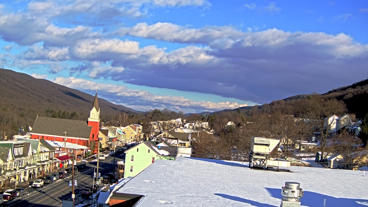 Thumbnail for current weather camera view from Line Mountain ES Trevorton in Trevorton, Pennsylvania