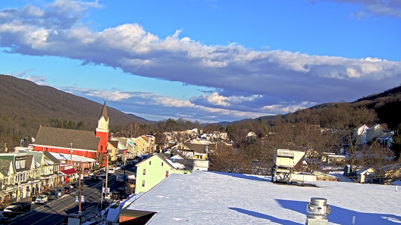 Thumbnail for current weather camera view from Line Mountain ES Trevorton in Trevorton, Pennsylvania