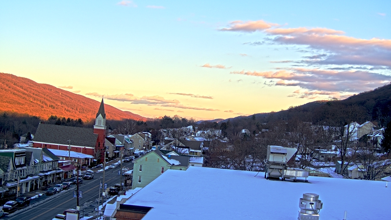Thumbnail for current weather camera view from Line Mountain ES Trevorton in Trevorton, Pennsylvania
