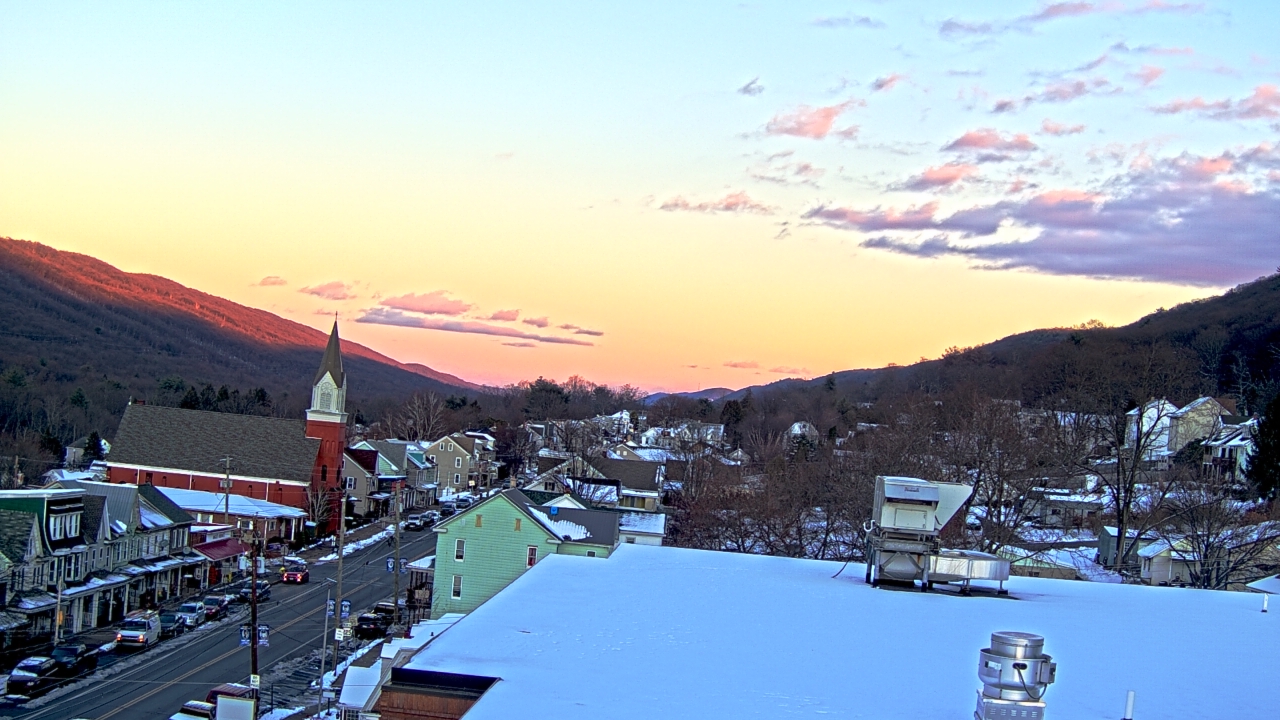 Thumbnail for current weather camera view from Line Mountain ES Trevorton in Trevorton, Pennsylvania
