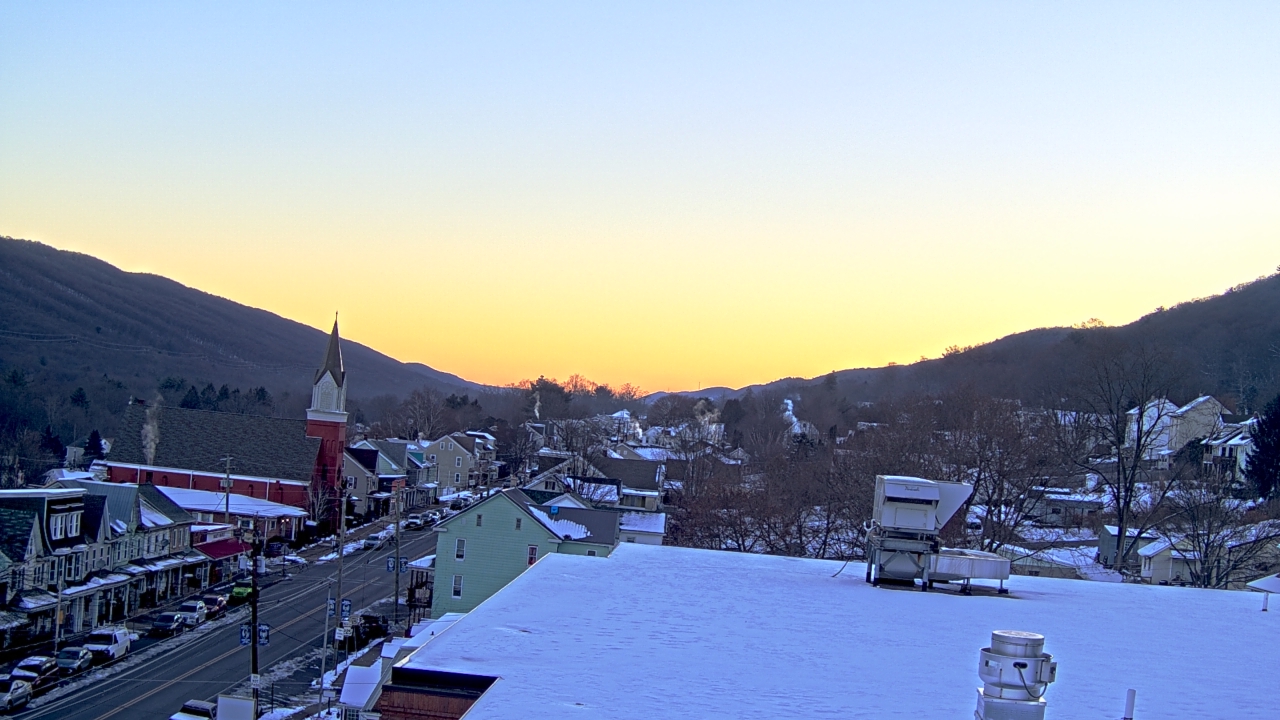 Thumbnail for current weather camera view from Line Mountain ES Trevorton in Trevorton, Pennsylvania