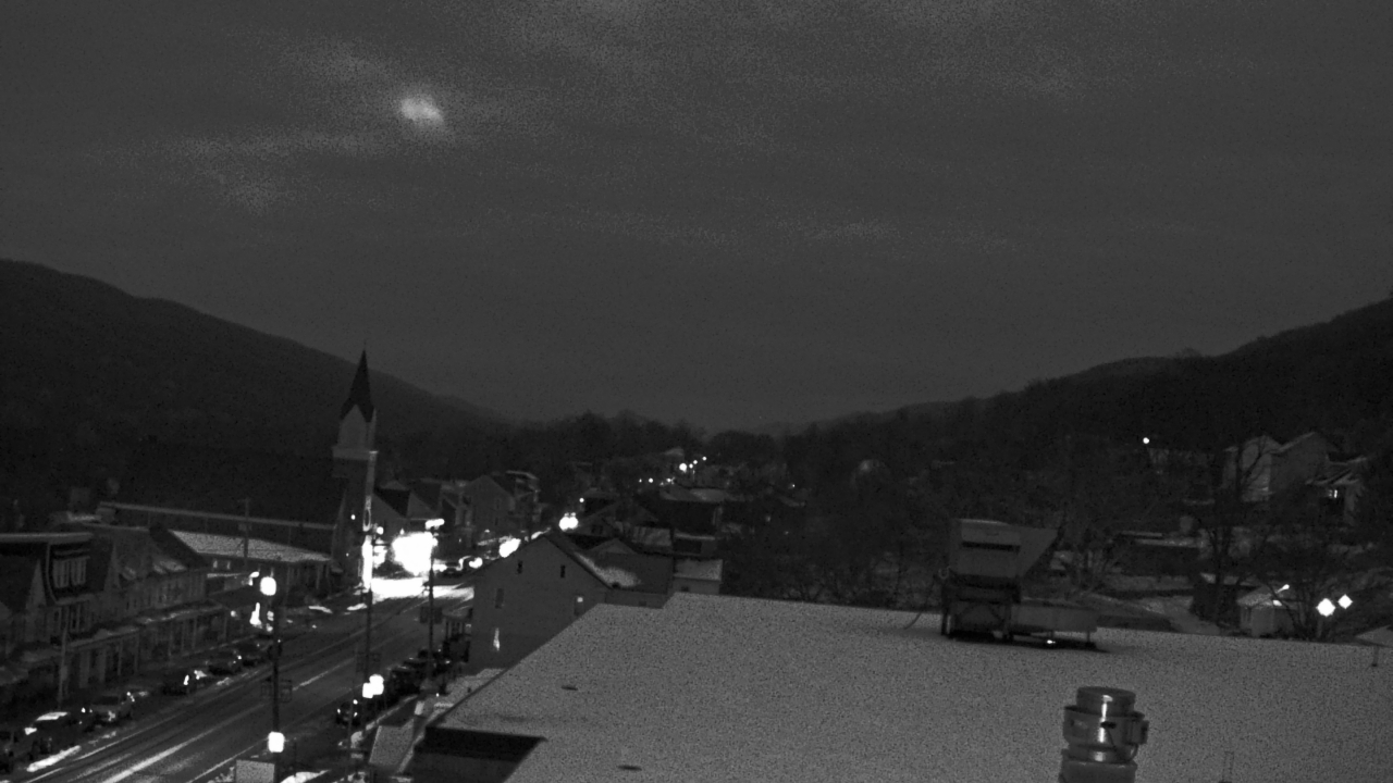 Thumbnail for current weather camera view from Line Mountain ES Trevorton in Trevorton, Pennsylvania