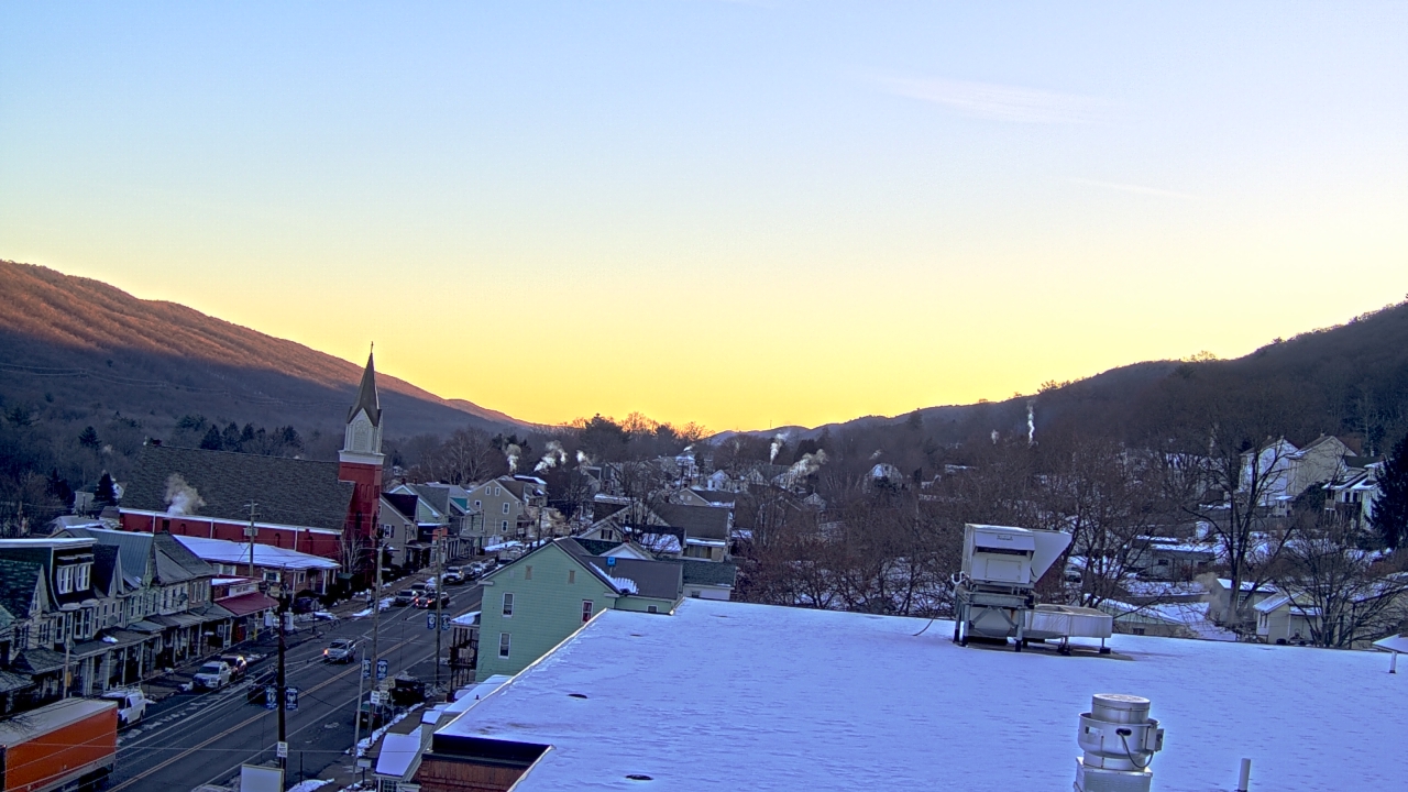 Thumbnail for current weather camera view from Line Mountain ES Trevorton in Trevorton, Pennsylvania