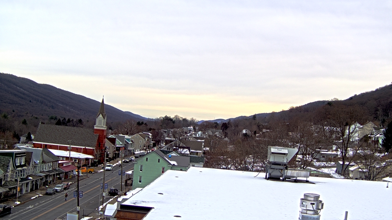 Thumbnail for current weather camera view from Line Mountain ES Trevorton in Trevorton, Pennsylvania