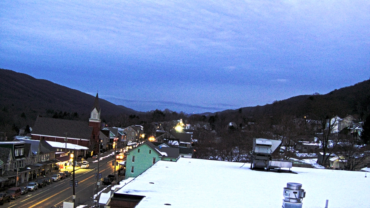 Thumbnail for current weather camera view from Line Mountain ES Trevorton in Trevorton, Pennsylvania