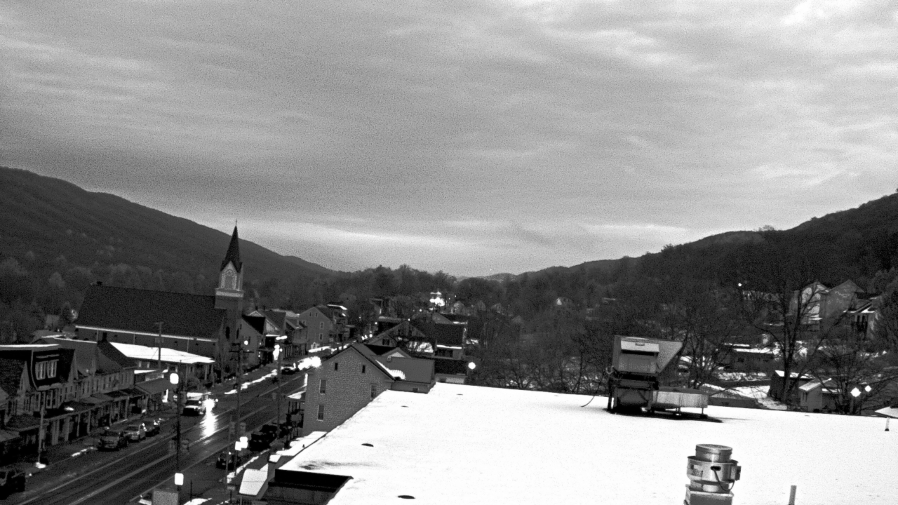 Thumbnail for current weather camera view from Line Mountain ES Trevorton in Trevorton, Pennsylvania