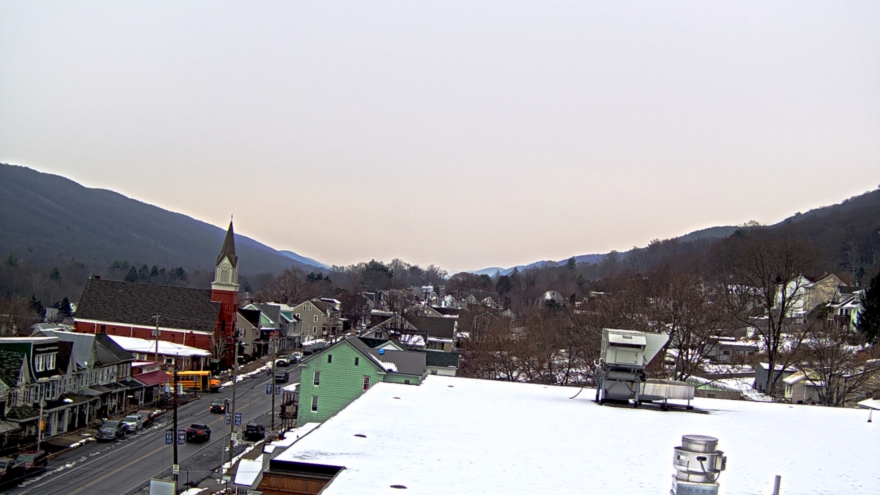 Thumbnail for current weather camera view from Line Mountain ES Trevorton in Trevorton, Pennsylvania