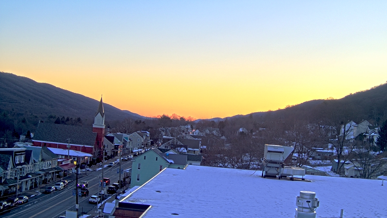 Thumbnail for current weather camera view from Line Mountain ES Trevorton in Trevorton, Pennsylvania