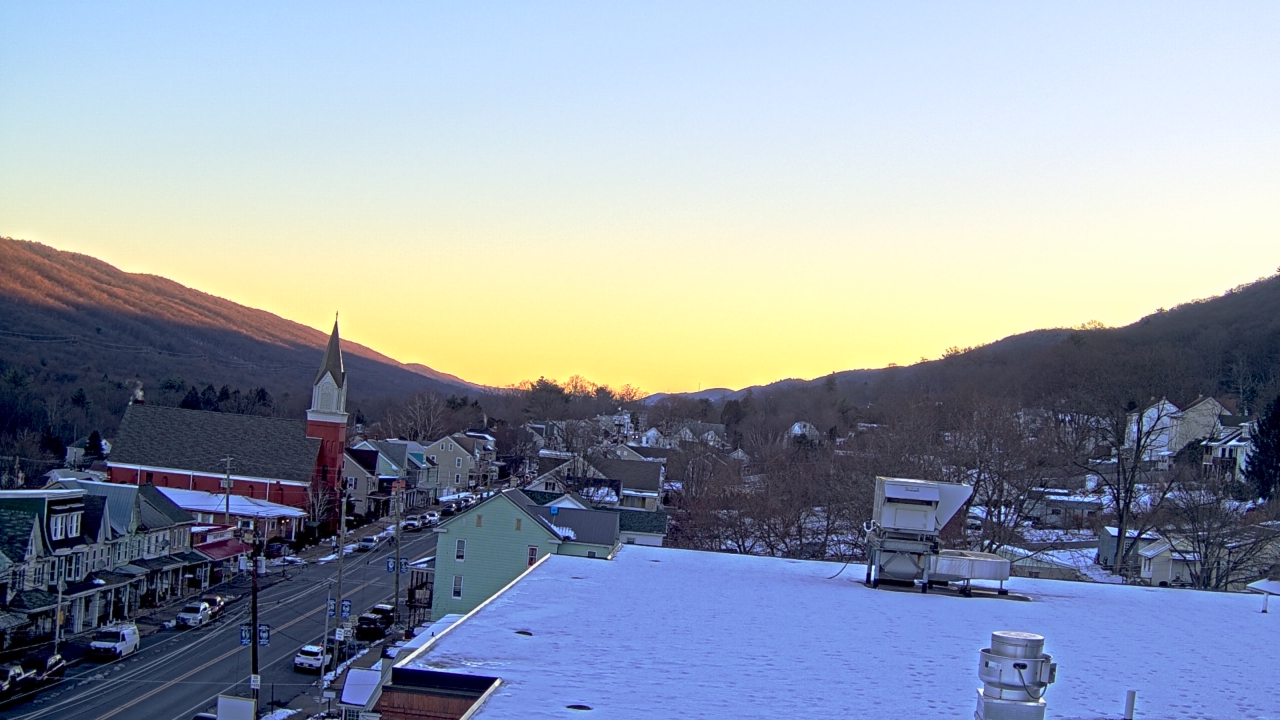 Thumbnail for current weather camera view from Line Mountain ES Trevorton in Trevorton, Pennsylvania