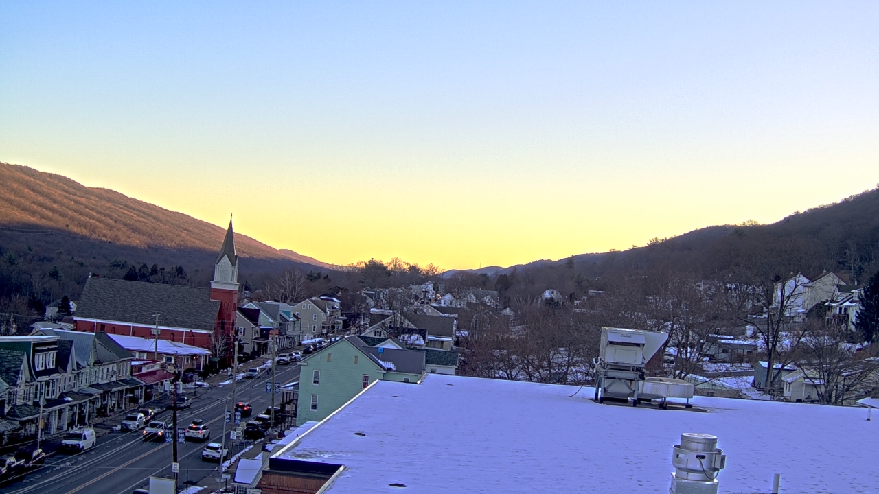 Thumbnail for current weather camera view from Line Mountain ES Trevorton in Trevorton, Pennsylvania