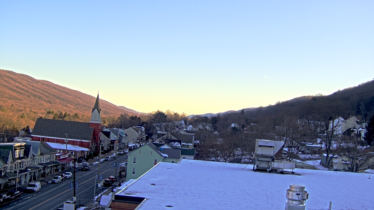 Thumbnail for current weather camera view from Line Mountain ES Trevorton in Trevorton, Pennsylvania