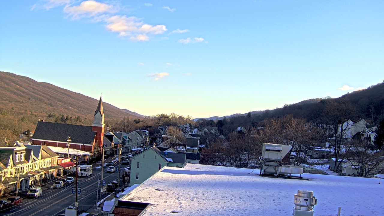 Thumbnail for current weather camera view from Line Mountain ES Trevorton in Trevorton, Pennsylvania