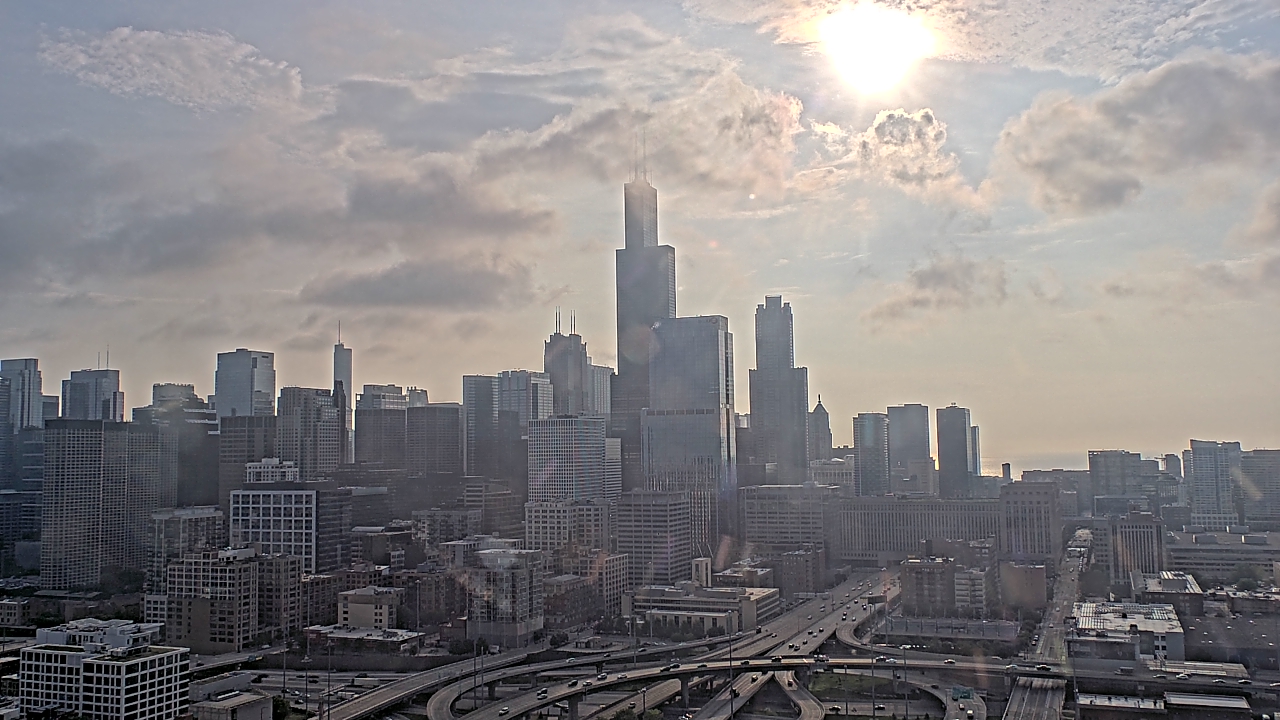 Thumbnail for current weather camera view from UIC - University of Illinois Chicago in Chicago, Illinois