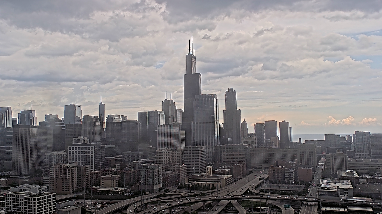 Thumbnail for current weather camera view from UIC - University of Illinois Chicago in Chicago, Illinois