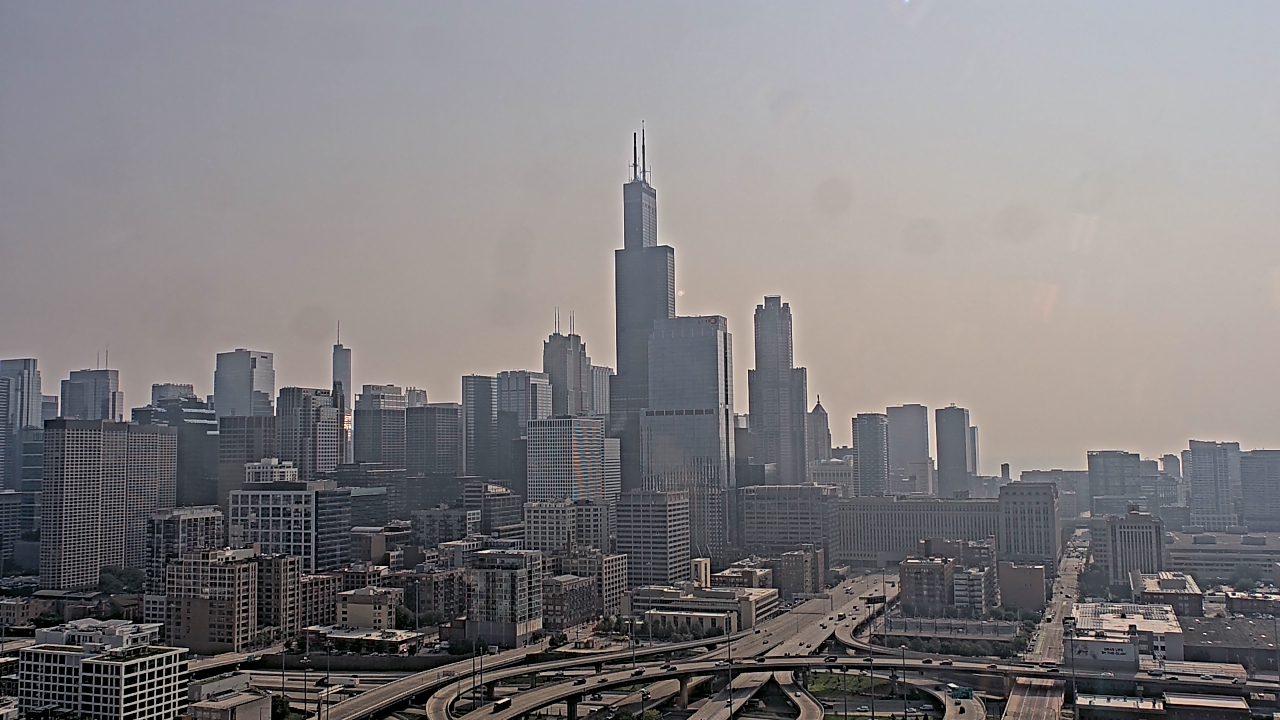 Thumbnail for current weather camera view from UIC - University of Illinois Chicago in Chicago, Illinois