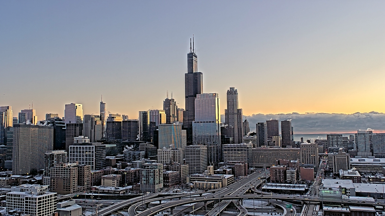 Thumbnail for current weather camera view from UIC - University of Illinois Chicago in Chicago, Illinois