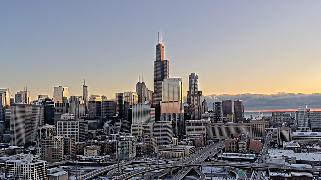 Thumbnail for current weather camera view from UIC - University of Illinois Chicago in Chicago, Illinois