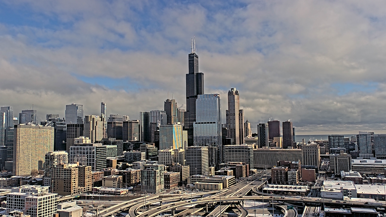 Thumbnail for current weather camera view from UIC - University of Illinois Chicago in Chicago, Illinois
