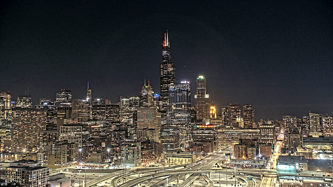 Thumbnail for current weather camera view from UIC - University of Illinois Chicago in Chicago, Illinois