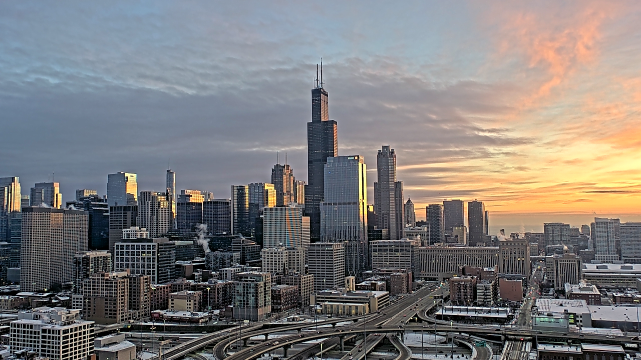 Thumbnail for current weather camera view from UIC - University of Illinois Chicago in Chicago, Illinois
