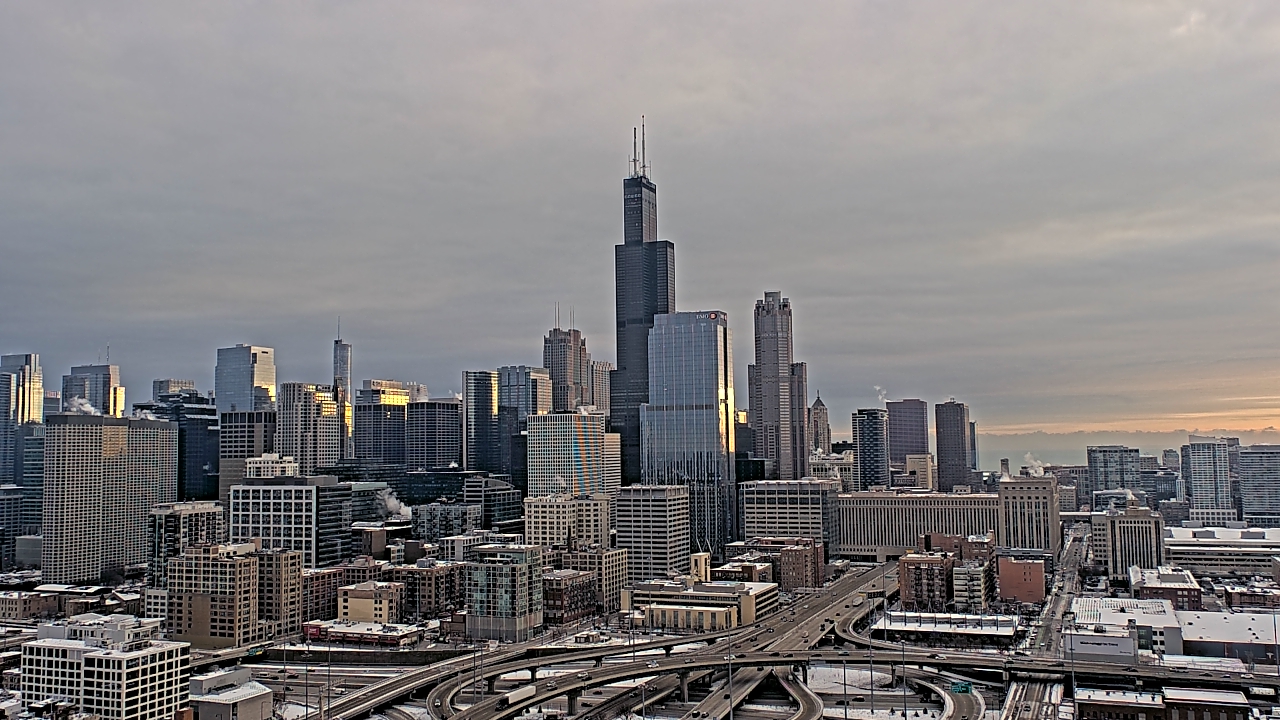 Thumbnail for current weather camera view from UIC - University of Illinois Chicago in Chicago, Illinois