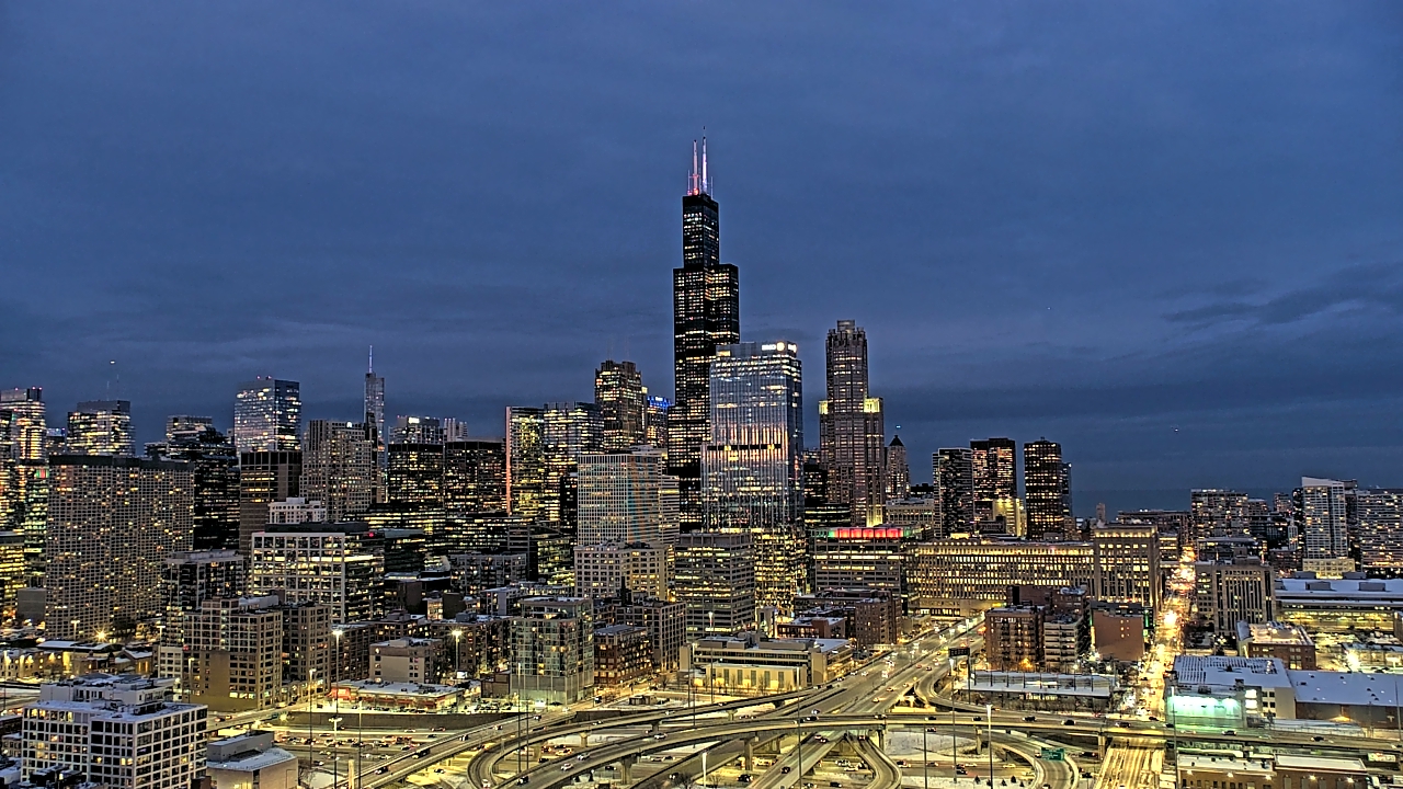 Thumbnail for current weather camera view from UIC - University of Illinois Chicago in Chicago, Illinois