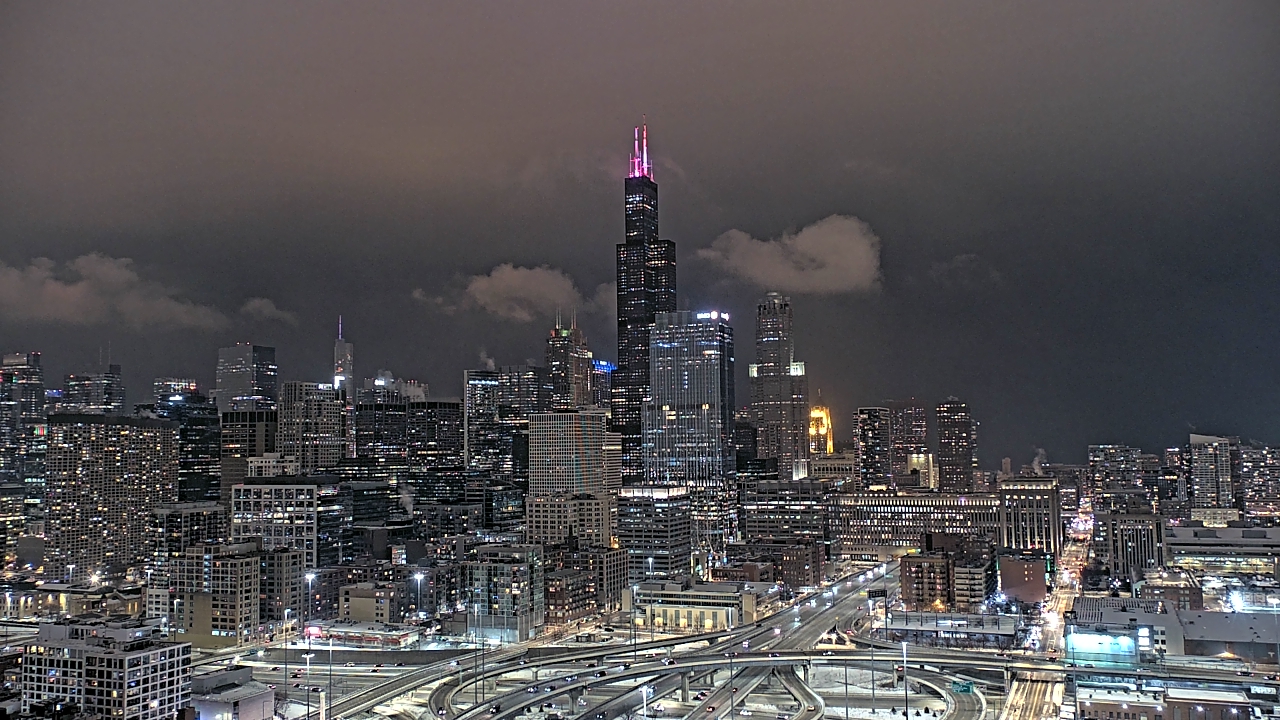 Thumbnail for current weather camera view from UIC - University of Illinois Chicago in Chicago, Illinois