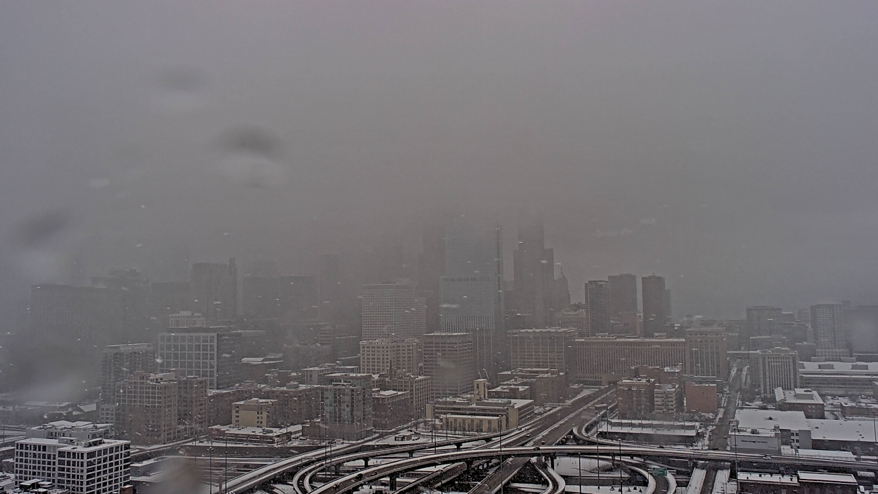 Thumbnail for current weather camera view from UIC - University of Illinois Chicago in Chicago, Illinois