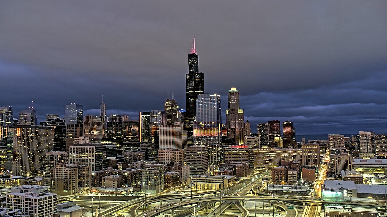 Thumbnail for current weather camera view from UIC - University of Illinois Chicago in Chicago, Illinois