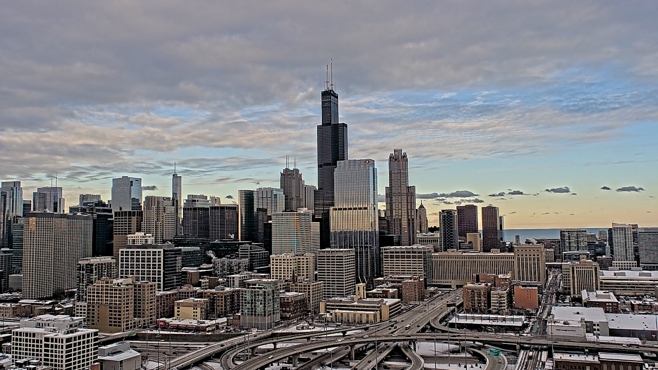 Thumbnail for current weather camera view from UIC - University of Illinois Chicago in Chicago, Illinois