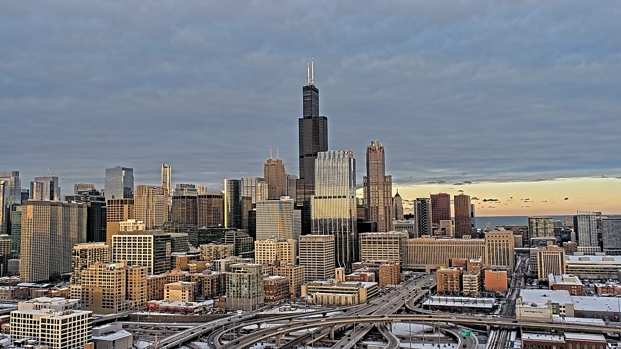 Thumbnail for current weather camera view from UIC - University of Illinois Chicago in Chicago, Illinois
